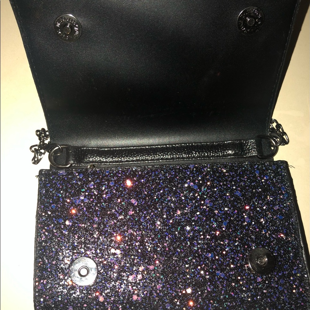 Ladies Handbag - Picture 3 of 5